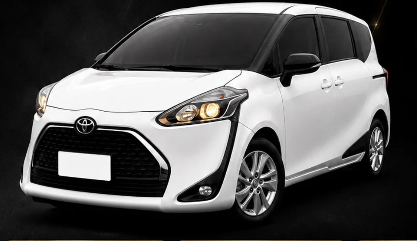 Toyota Sienta 租賃實車
